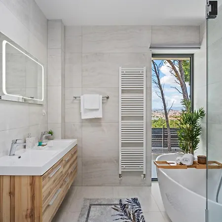 Villa New Stylish 5-bedroom Aride With Pool, Sea Views