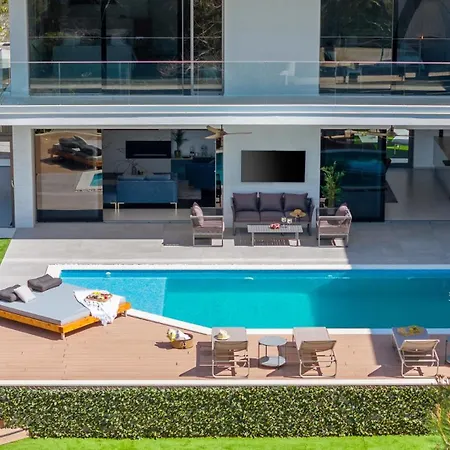 New Stylish 5-bedroom Aride With Pool, Sea Views Villa *
