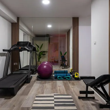 Villa New Stylish 5-bedroom Aride With Pool, Sea Views